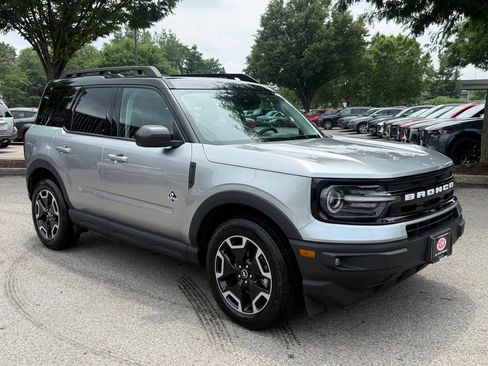 Used 2023 Ford Bronco Sport Outer Banks AWD/4WD image 1