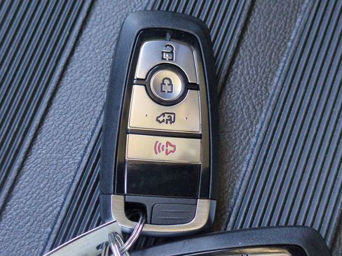 New 2026 Ford Transit 250 148 Medium Roof w/ Load Area Protection Package image 26