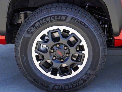 New 2026 Toyota 4Runner TRD Off-Road Premium AWD/4WD image 11