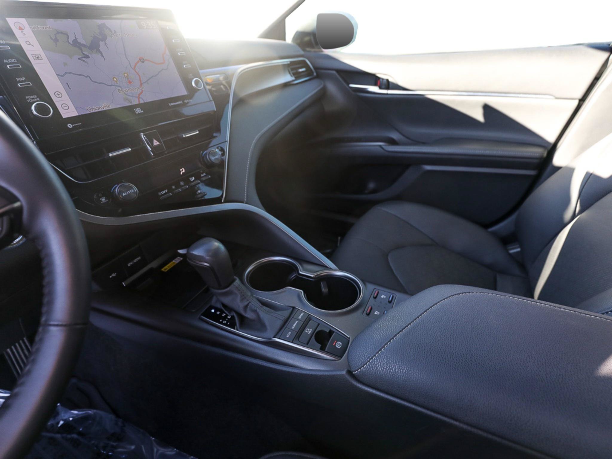 Used 2024 Toyota Camry XSE w/ Navigation Package FWD image 19