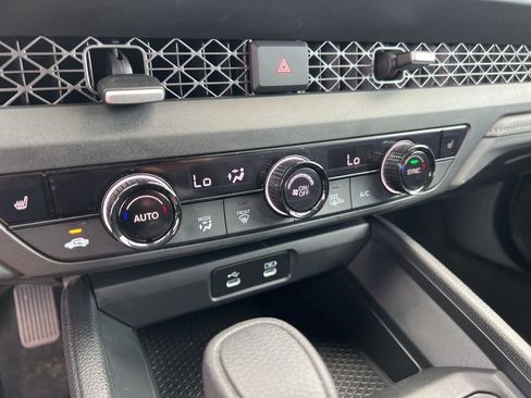 Used 2023 Honda Accord EX image 10