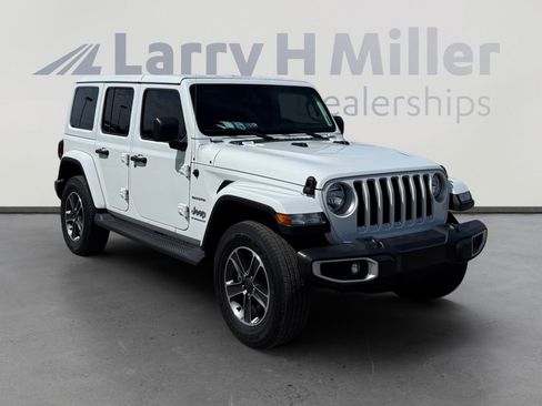 Certified 2023 Jeep Wrangler Unlimited Sahara AWD/4WD image 7