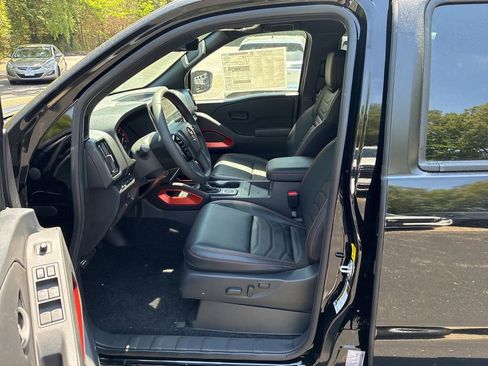 New 2026 Nissan Frontier PRO-4X w/ Pro Premium Package AWD/4WD image 15