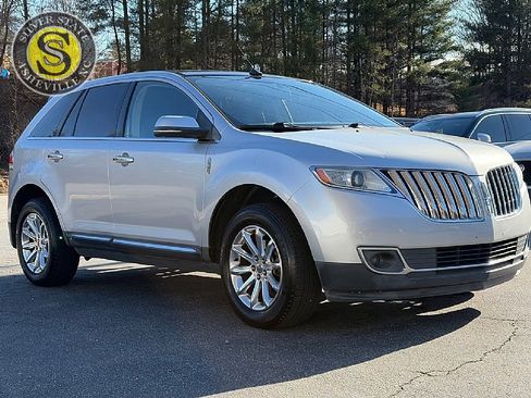 Used 2013 Lincoln MKX AWD image 8