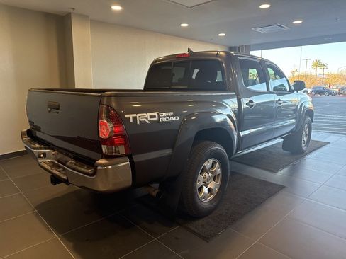Used 2014 Toyota Tacoma PreRunner image 5