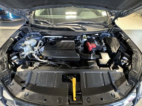 Certified 2024 Nissan Rogue SV image 33