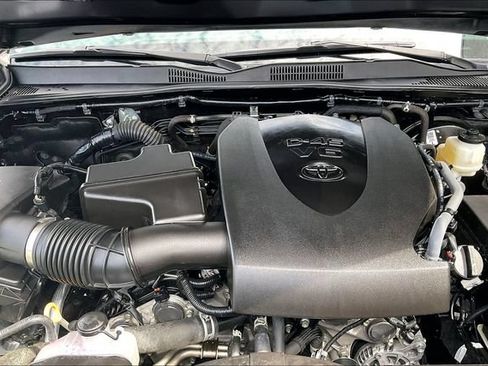 Used 2023 Toyota Tacoma SR AWD/4WD image 10