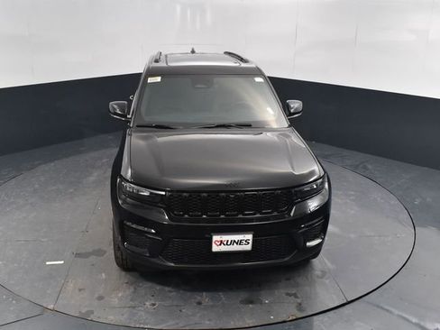 New 2025 Jeep Grand Cherokee Limited image 37