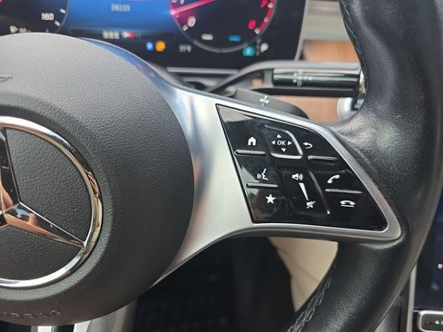 Used 2023 Mercedes-Benz C 300 4MATIC Sedan image 18