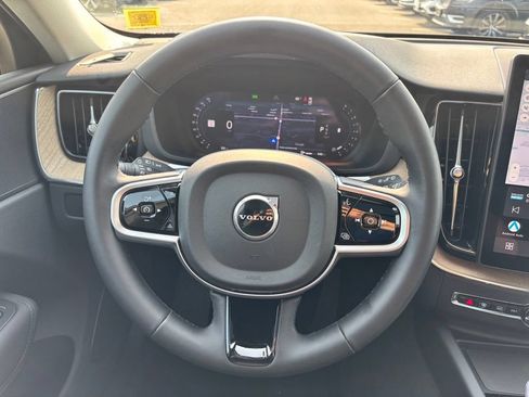 Used 2026 Volvo XC60 B5 Plus w/ Climate Package AWD/4WD image 7