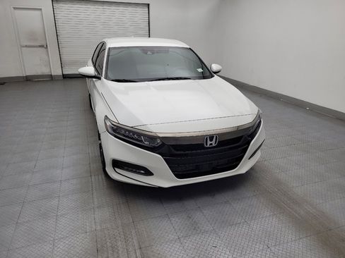 Used 2019 Honda Accord Sport image 14