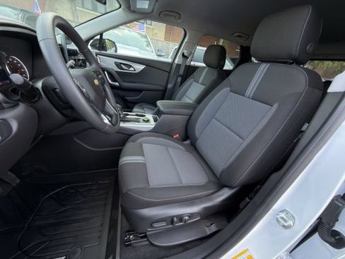 New 2026 Chevrolet Blazer LT w/ Convenience Package FWD image 18