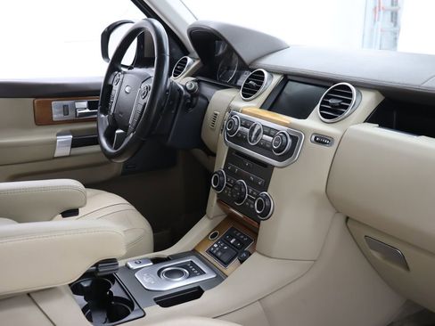 Used 2016 Land Rover LR4 HSE AWD/4WD image 33
