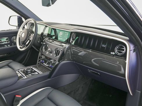 New 2026 Rolls-Royce Cullinan Black Badge image 83