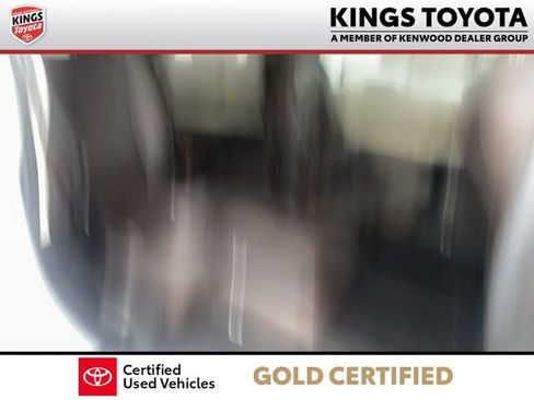 Certified 2024 Toyota Sienna Platinum image 24