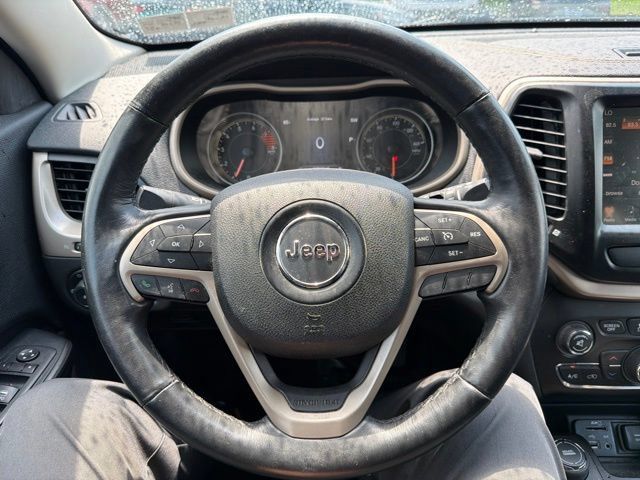Used 2016 Jeep Cherokee Limited AWD/4WD image 22
