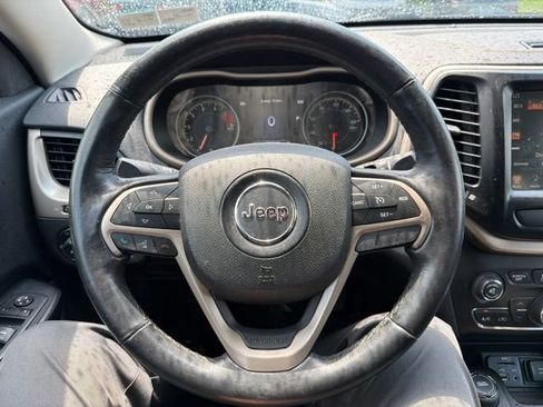 Used 2016 Jeep Cherokee Limited AWD/4WD image 22