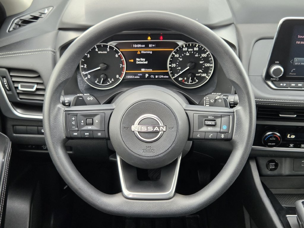 Used 2024 Nissan Rogue SV AWD/4WD image 14