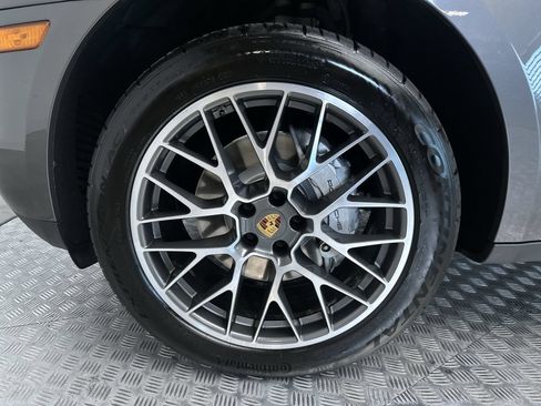 Used 2015 Porsche Macan S AWD/4WD image 24