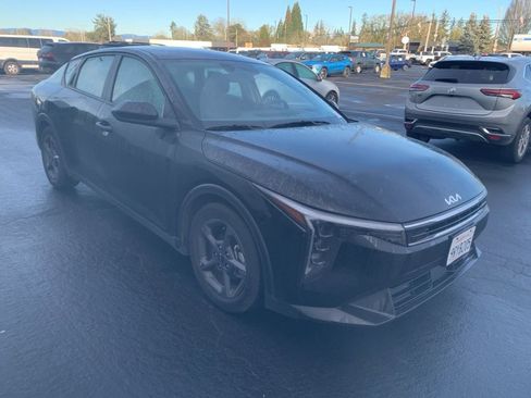 Used 2025 Kia K4 LXS image 5