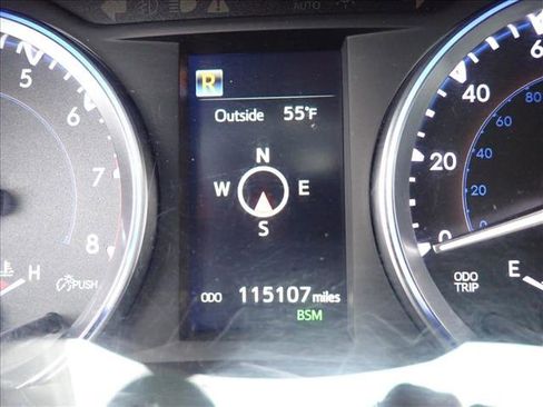 Used 2017 Toyota Highlander XLE image 27