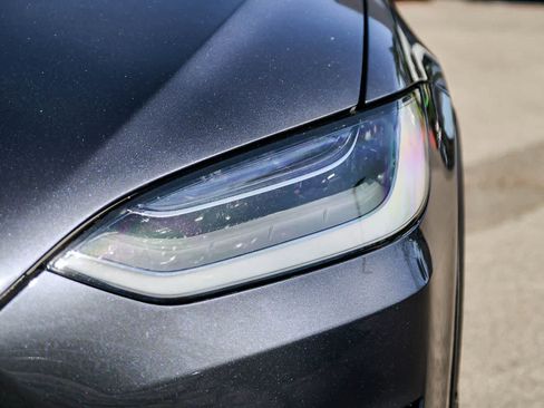 Used 2023 Tesla Model X AWD/4WD image 10