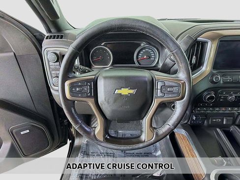 Used 2020 Chevrolet Silverado 1500 High Country w/ Technology Package AWD/4WD image 7