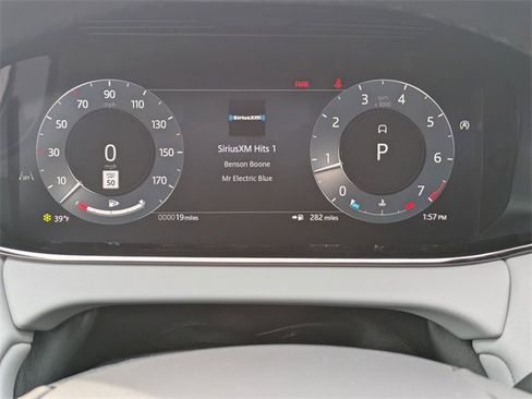 New 2026 Land Rover Range Rover Evoque S image 8