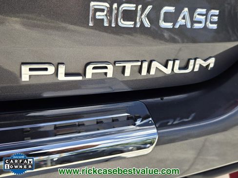 Used 2021 Toyota Highlander Platinum FWD image 19