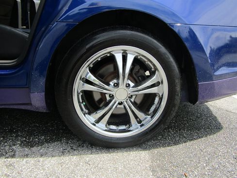 Used 2013 Ford Taurus Limited image 14