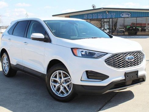Used 2024 Ford Edge SEL image 2