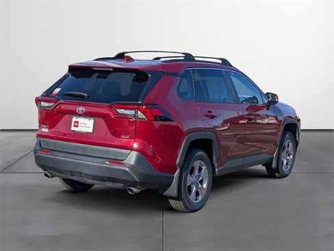 Used 2022 Toyota RAV4 XLE image 5