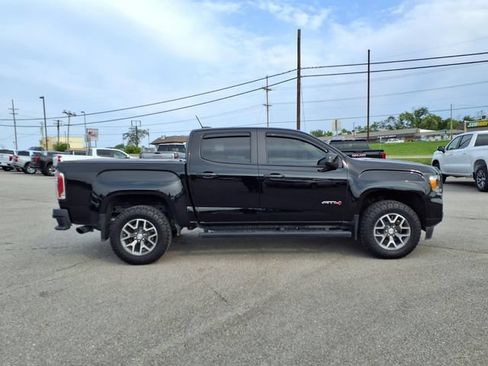 Used 2022 GMC Canyon AT4 w/ Trailering Package AWD/4WD image 4