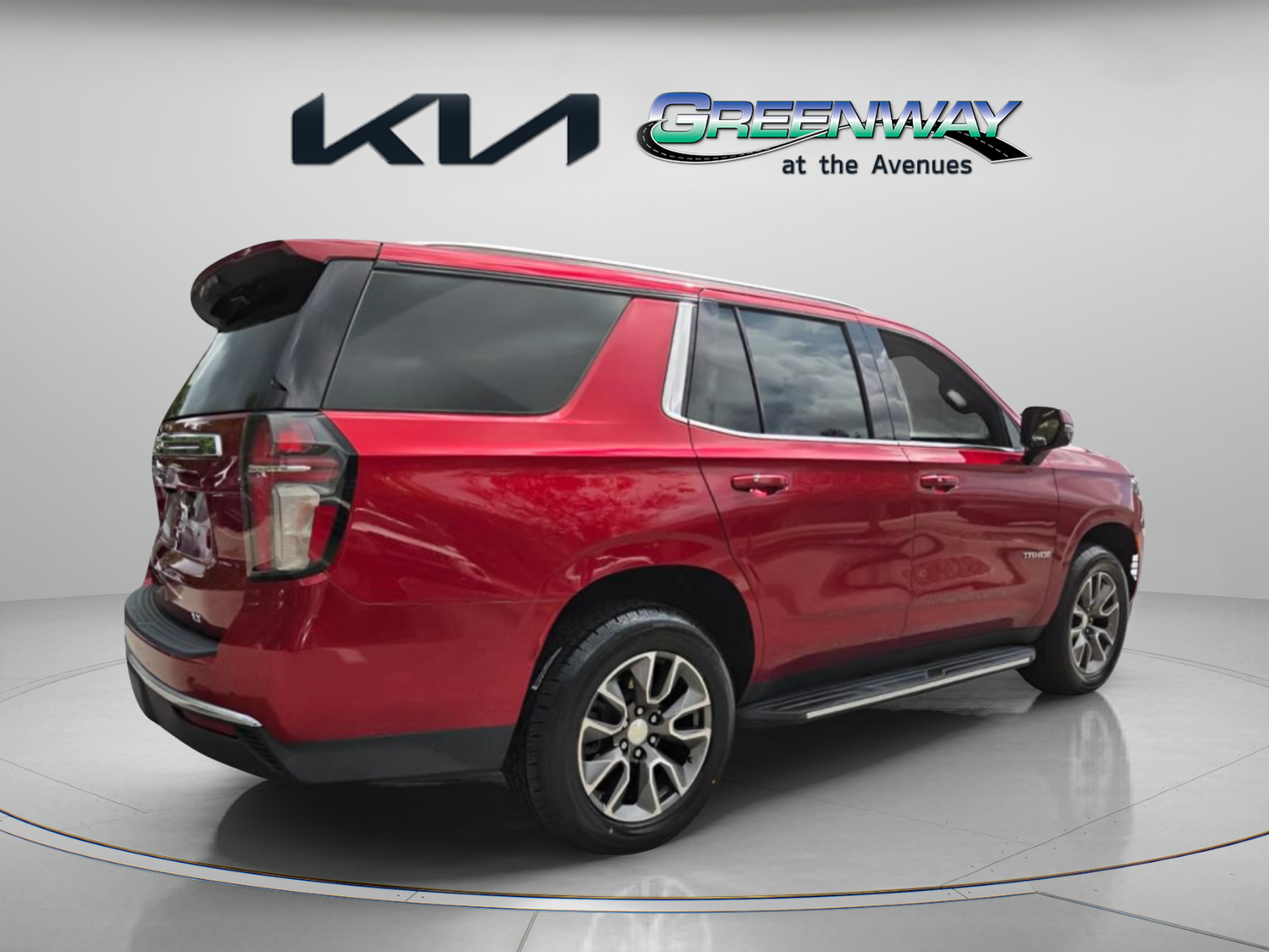 Used 2022 Chevrolet Tahoe LT w/ Luxury Package RWD image 7
