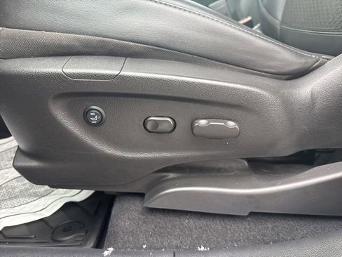 Used 2018 Buick Encore Preferred image 17