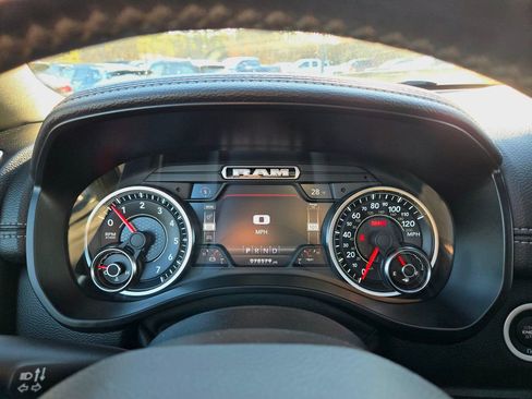 Used 2019 RAM 1500 Laramie image 15