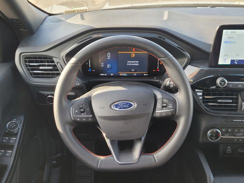 Used 2025 Ford Escape ST-Line AWD/4WD image 11