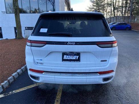 Used 2022 Jeep Grand Cherokee Overland image 16