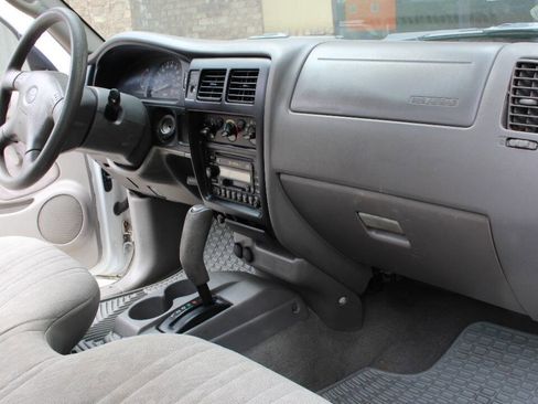Used 2003 Toyota Tacoma PreRunner image 13