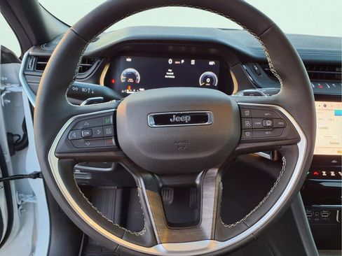 New 2026 Jeep Grand Cherokee L Limited image 15