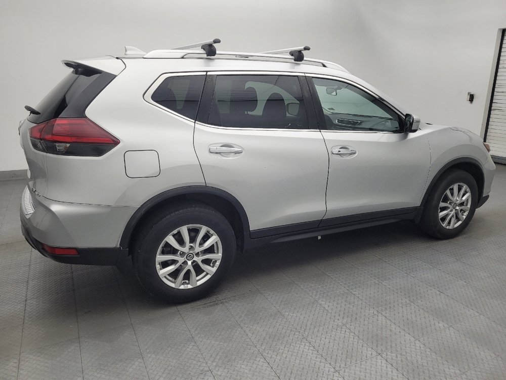 Used 2018 Nissan Rogue SV AWD/4WD image 10