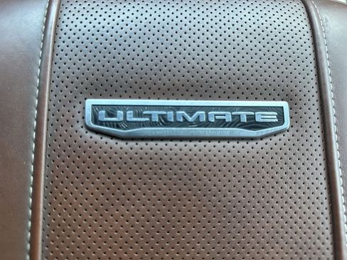 Used 2024 GMC Sierra 3500 Denali Ultimate AWD/4WD image 44