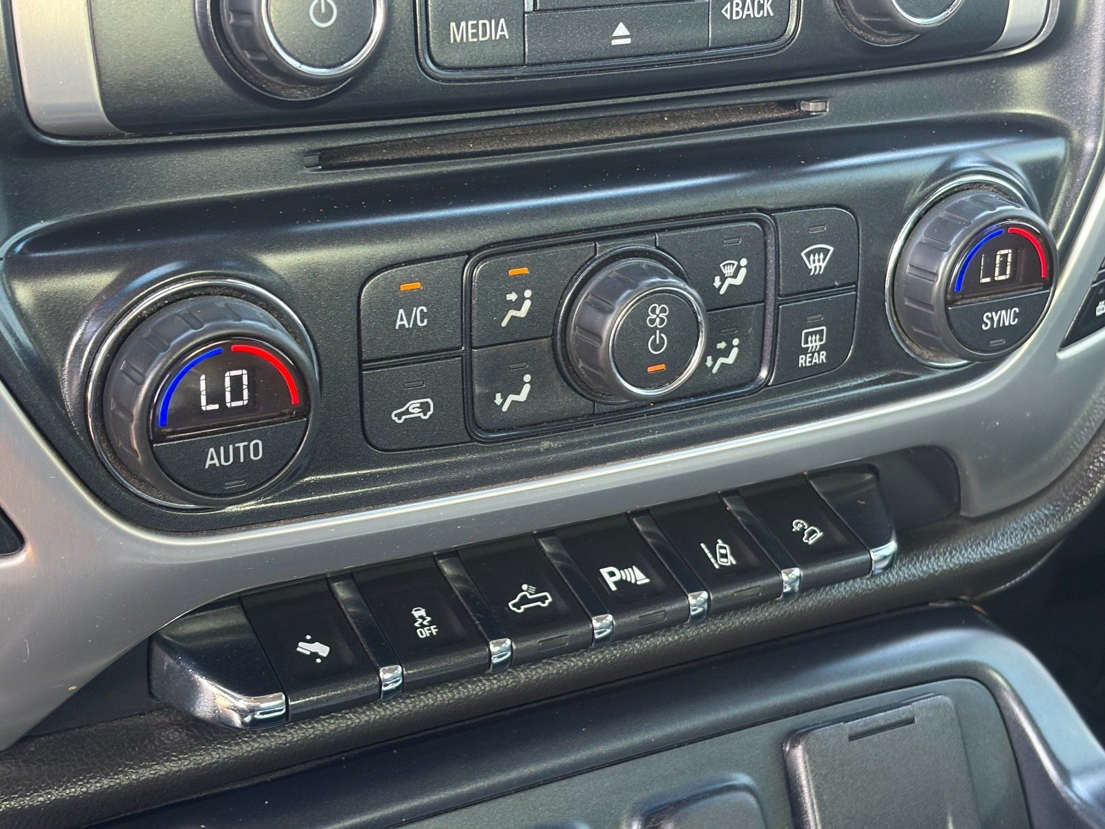 Used 2014 GMC Sierra 1500 SLT AWD/4WD image 23