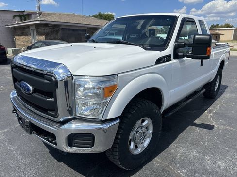Used 2016 Ford F250 XL w/ XL Appearance Package AWD/4WD image 3
