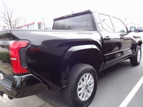 Used 2024 Toyota Tacoma SR5 image 6