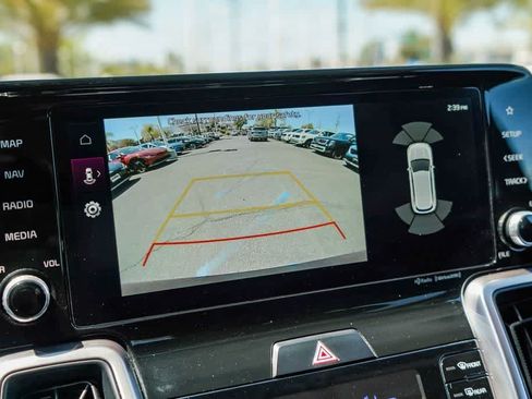 Certified 2023 Kia Sorento EX FWD image 22