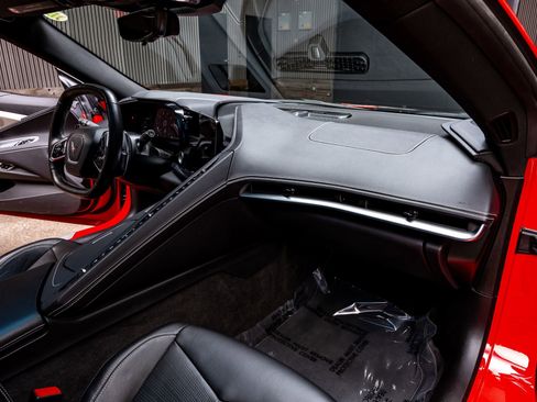 Used 2022 Chevrolet Corvette Stingray Preferred Cpe w/ Z51 Performance Package image 13