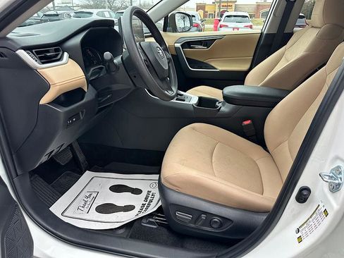 Certified 2025 Toyota RAV4 XLE image 11