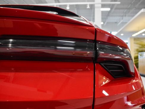 Used 2022 Lamborghini Urus AWD/4WD image 16