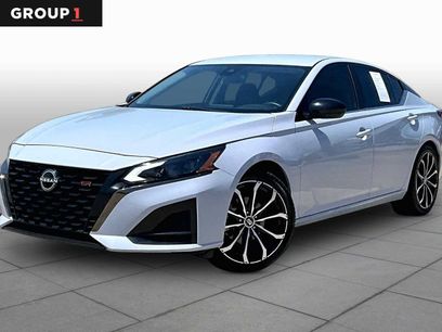 Used 2023 Nissan Altima 2.5 SR